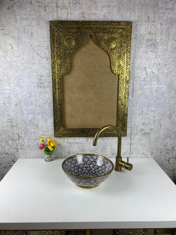 Hand-painted Fish Scale Sink With Elegant Brass Edge