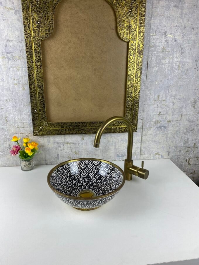 Hand-painted Fish Scale Sink With Elegant Brass Edge