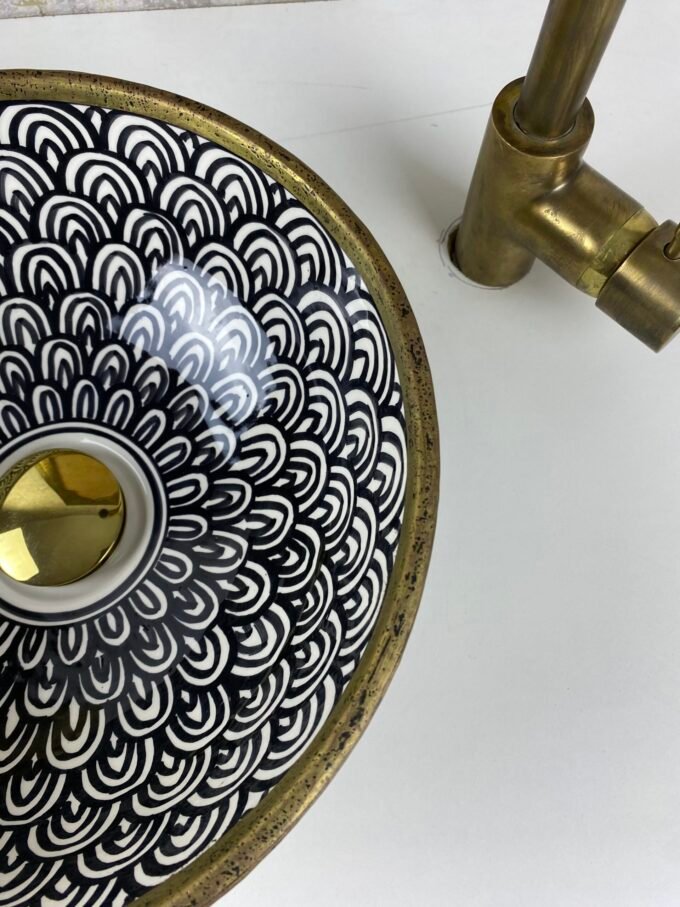 Hand-painted Fish Scale Sink With Elegant Brass Edge
