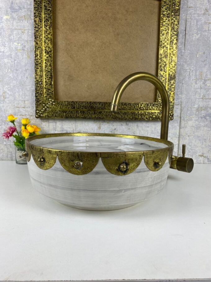 Bathroom Sink with Special Brass Rim Edge