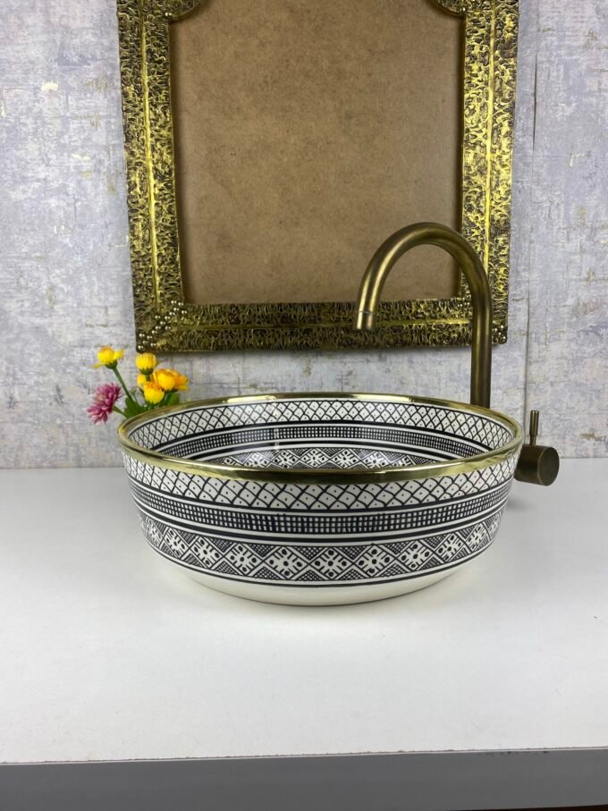 Handcrafted Moroccan Amazigh Sink – Authentic Artisanal Design