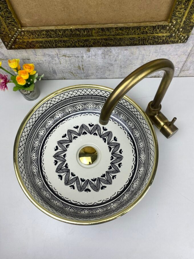 Handcrafted Moroccan Amazigh Sink – Authentic Artisanal Design