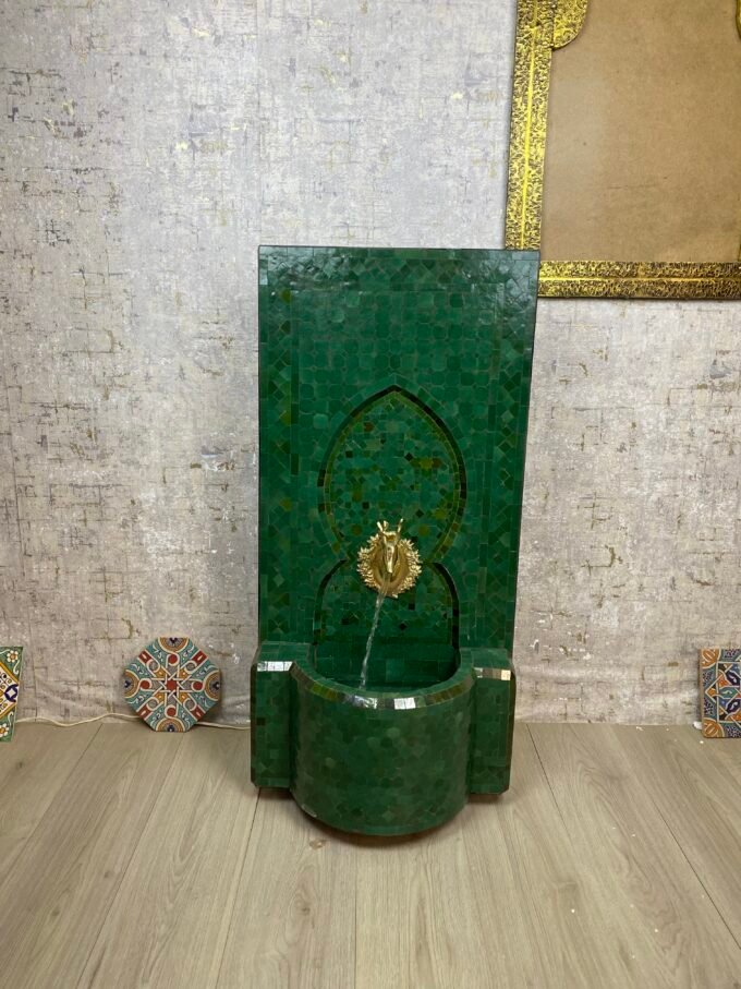Garden Patio Rustic Outdoor Wall Fountain