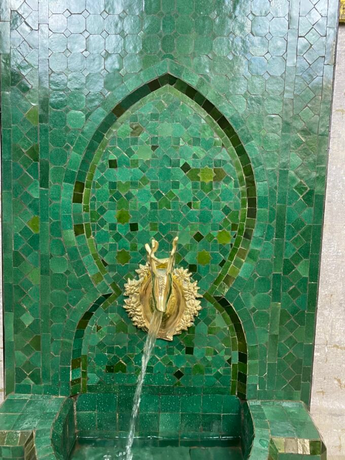 Garden Patio Rustic Outdoor Wall Fountain
