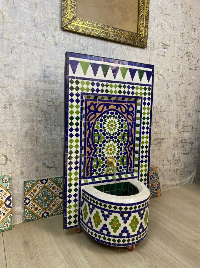 LUXURY CUSTOMIZABLE Outdoor Wall Fountain