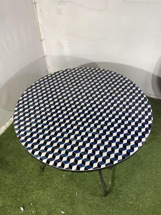 Handmade 3D Round Moroccan Mosaic Table (Copy)