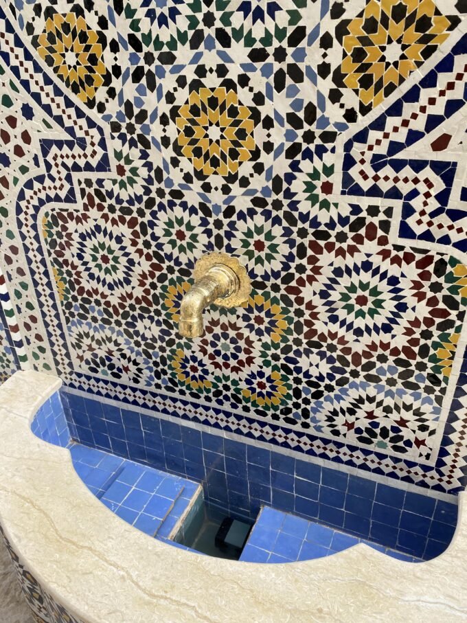 Mosaic Garden Large Floor Patio Fountain