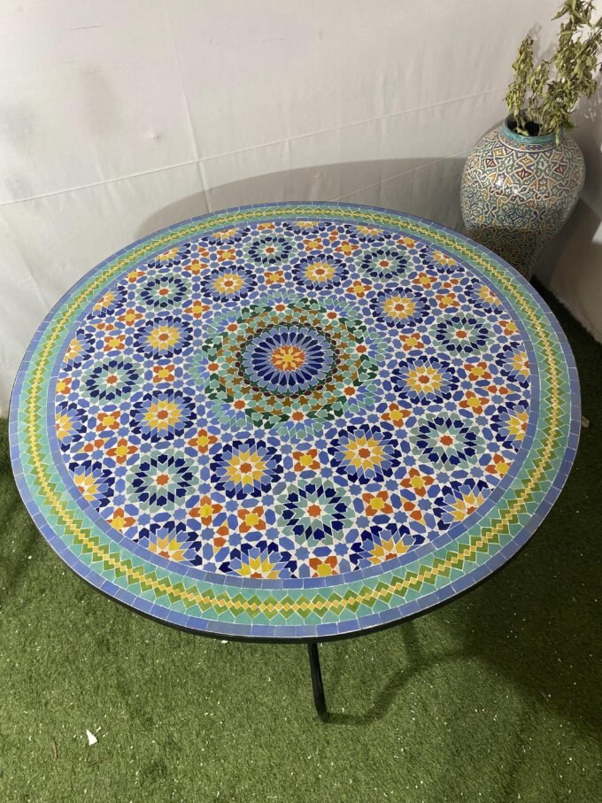 Traditional Zellij Moorish Pattern Table