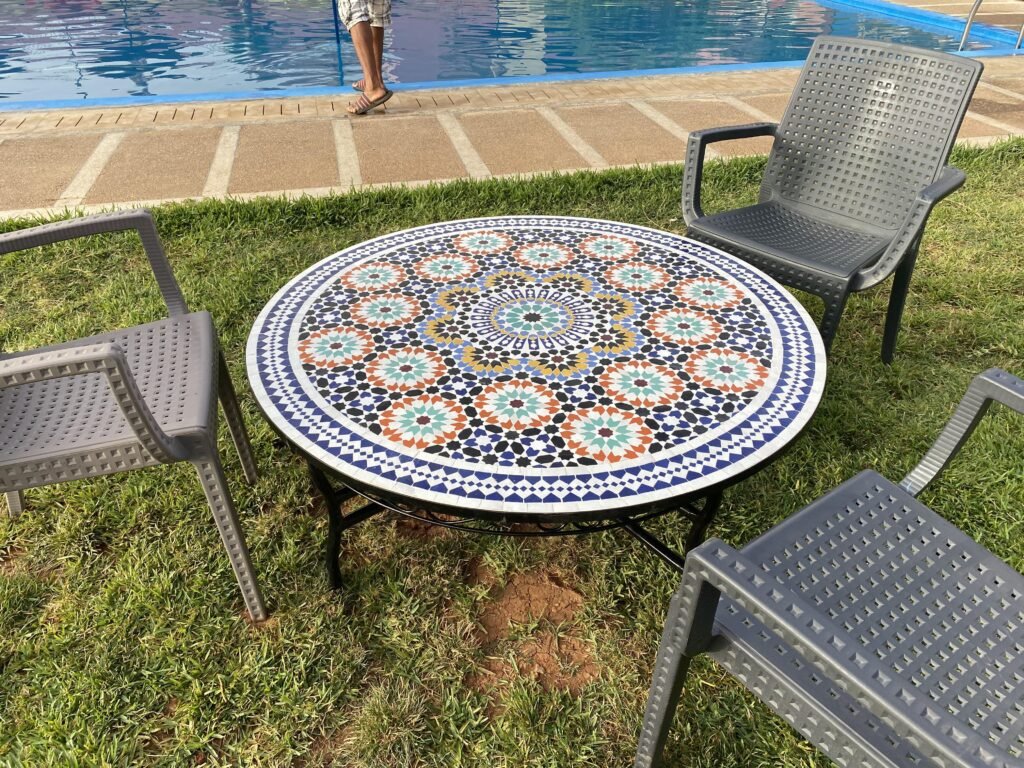 Handmade Moroccan Zellige Mosaic Table — MT0118