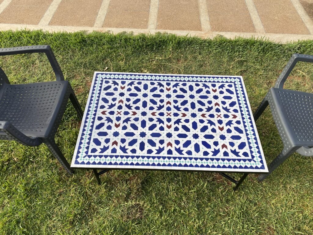 Handmade Moroccan Zellige Mosaic Table — MT0117