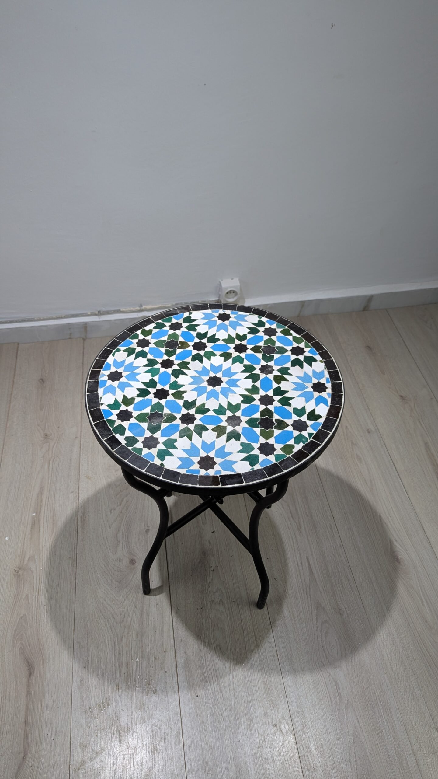Moroccan Handcrafted Zellige Mosaic Table — MT008